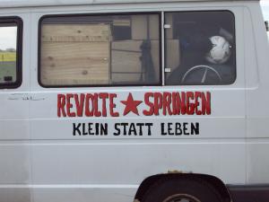 Unser Tourbus mit schicker Beschriftung